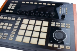 NI Maschine Studio