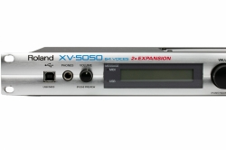 Roland XV-5050 Synthesizer