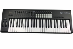 Novation Launchkey 49 MK2 