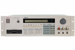 Akai S950 Sampler