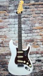 Fender American Ultra Artic Pearl
